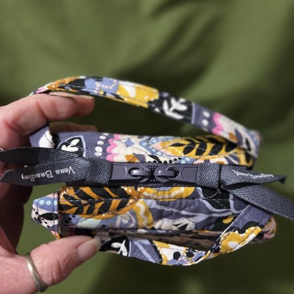 Vera Bradley Midnight Floral Travel Case/Lunch Tote NWOT - Picture 5 of 6